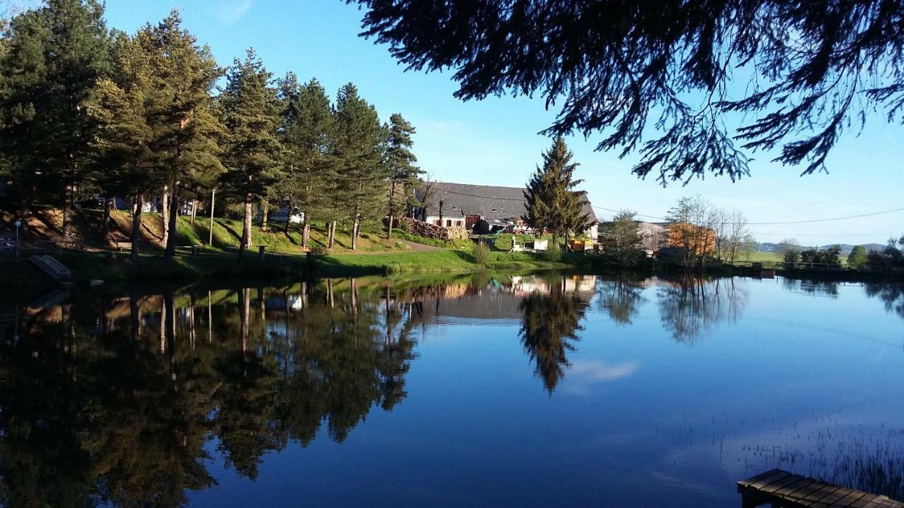 Camping de Fléchat Orcival Exterior foto